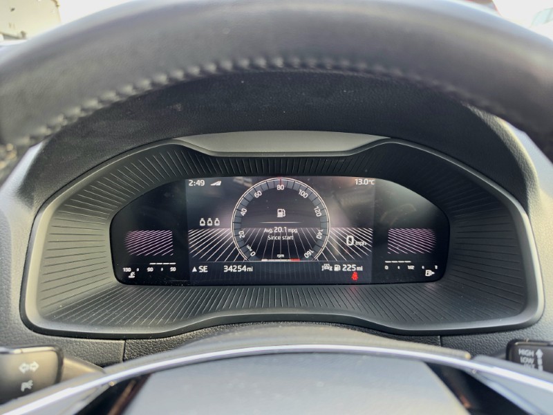 2023 (23) SKODA KAROQ 2.0 TDI SE L 5dr 5204382