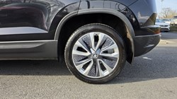 2023 (23) SKODA KAROQ 2.0 TDI SE L 5dr 5204360