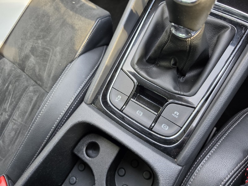 2023 (23) SKODA KAROQ 2.0 TDI SE L 5dr 5204401