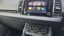 2023 (23) SKODA KAROQ 2.0 TDI SE L 5dr 5204398