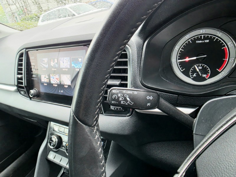 2022 (72) SKODA KAROQ 1.5 TSI SE Drive 5dr DSG 5214133