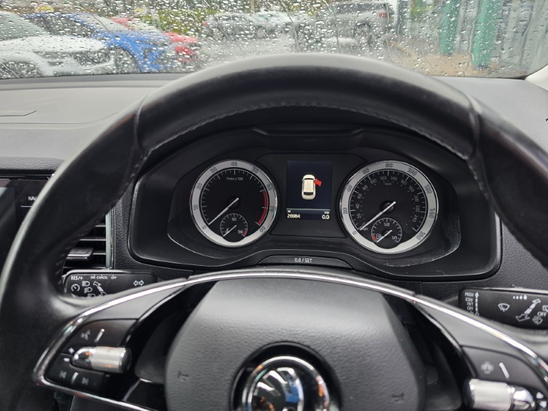 2022 (72) SKODA KAROQ 1.5 TSI SE Drive 5dr DSG 5214110