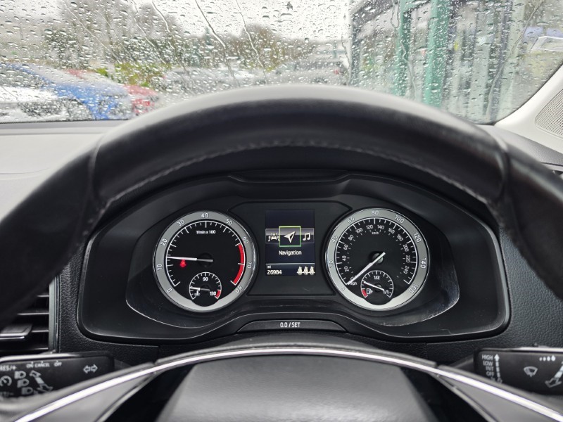 2022 (72) SKODA KAROQ 1.5 TSI SE Drive 5dr DSG 5214116