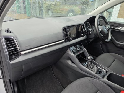 2022 (72) SKODA KAROQ 1.5 TSI SE Drive 5dr DSG