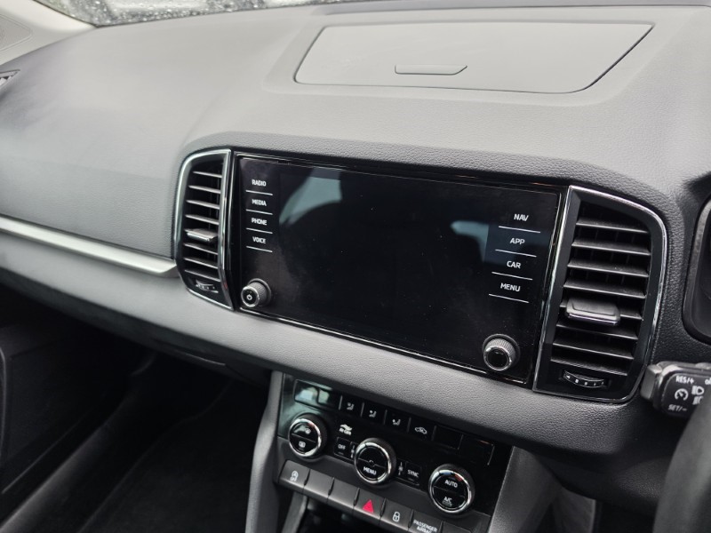 2022 (72) SKODA KAROQ 1.5 TSI SE Drive 5dr DSG 5214112