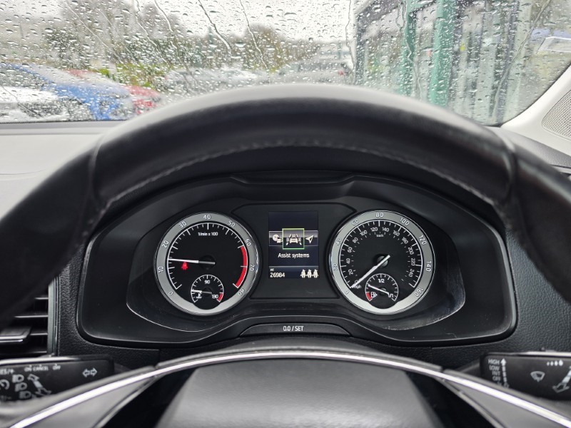 2022 (72) SKODA KAROQ 1.5 TSI SE Drive 5dr DSG 5214114