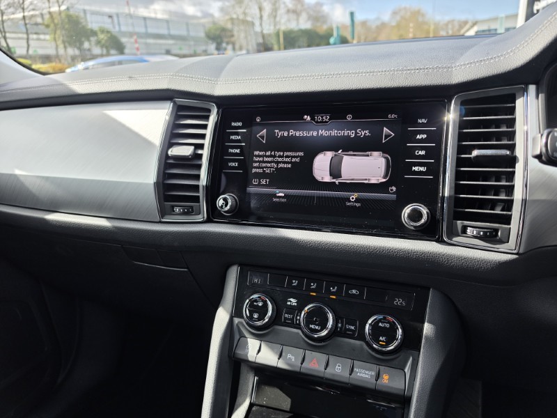 2023 (23) SKODA KODIAQ 2.0 TDI SE Drive 5dr DSG [7 Seat] 5219813