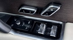 2022 (72) LAND ROVER RANGE ROVER 3.0 D350 SE 4dr Auto 5081678