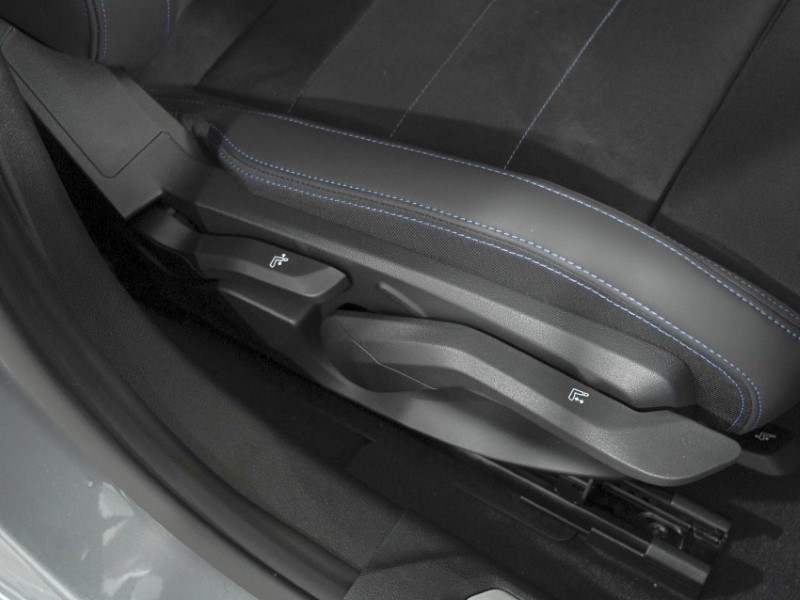  BMW 2 SERIES 220 M Sport 4dr Step Auto 5666441