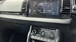 2022 (72) SKODA KAROQ 2.0 TSI Sportline 4x4 5dr DSG 5271925