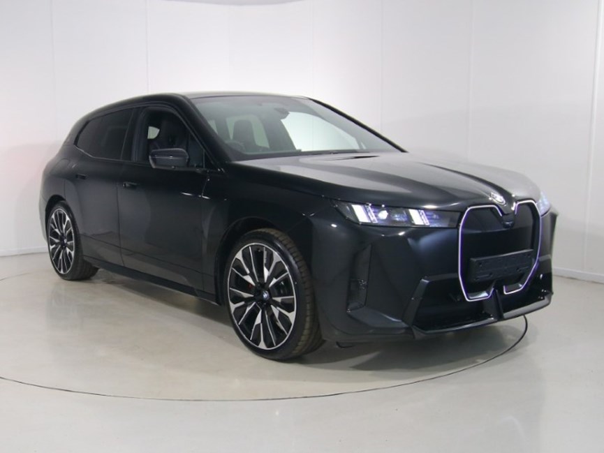 BMW iX