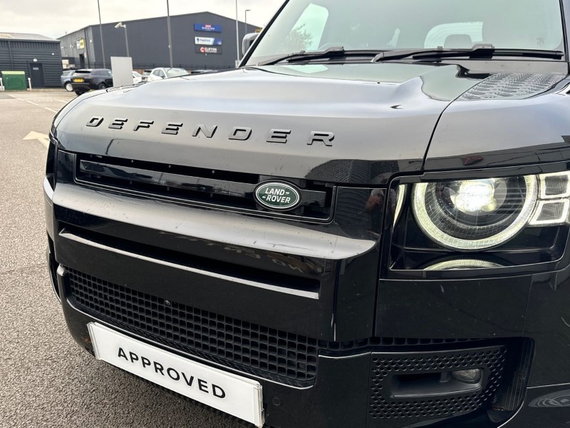 2024 (24) LAND ROVER DEFENDER 3.0 D300 X-Dynamic HSE 110 5dr Auto 3635398