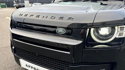 2024 (24) LAND ROVER DEFENDER 3.0 D300 X-Dynamic HSE 110 5dr Auto 3635398