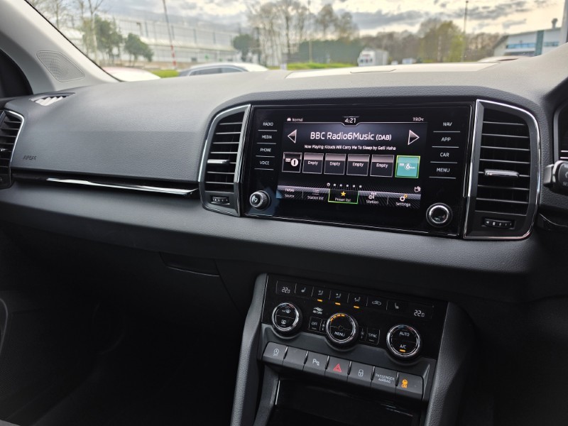 2022 (72) SKODA KAROQ 1.5 TSI SE L 5dr DSG 5263395