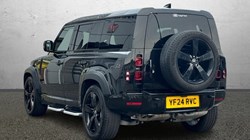 2024 (24) LAND ROVER DEFENDER 3.0 D300 X-Dynamic HSE 110 5dr Auto 3635359