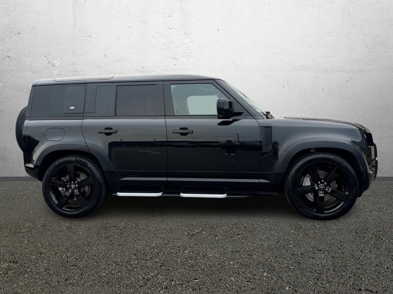 2024 (24) LAND ROVER DEFENDER 3.0 D300 X-Dynamic HSE 110 5dr Auto 3635362