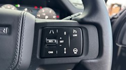 2024 (24) LAND ROVER DEFENDER 3.0 D300 X-Dynamic HSE 110 5dr Auto 3635377
