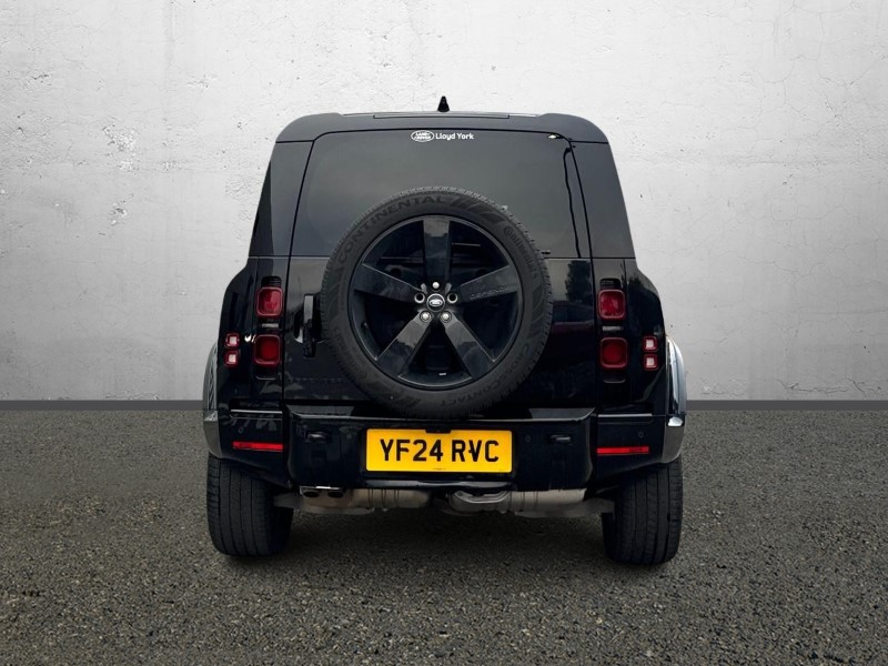 2024 (24) LAND ROVER DEFENDER 3.0 D300 X-Dynamic HSE 110 5dr Auto 3635314