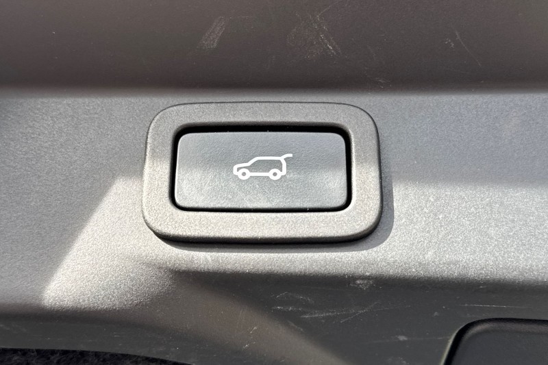 2022 (22) LAND ROVER RANGE ROVER SPORT 5.0 P575 S/C SVR 5dr Auto 5082940