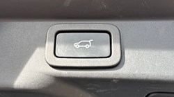 2022 (22) LAND ROVER RANGE ROVER SPORT 5.0 P575 S/C SVR 5dr Auto 5082940