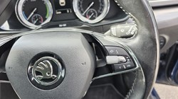 2020 (70) SKODA SUPERB 1.4 TSI iV SE L DSG 5dr 5283711