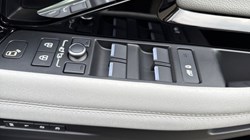 2021 (71) LAND ROVER RANGE ROVER EVOQUE 2.0 D200 SE 5dr Auto 5076894