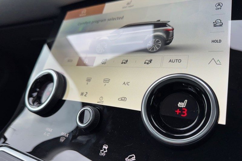 2021 (71) LAND ROVER RANGE ROVER EVOQUE 2.0 D200 SE 5dr Auto 5076907