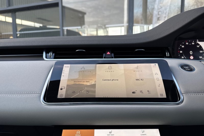 2021 (71) LAND ROVER RANGE ROVER EVOQUE 2.0 D200 SE 5dr Auto 5076884