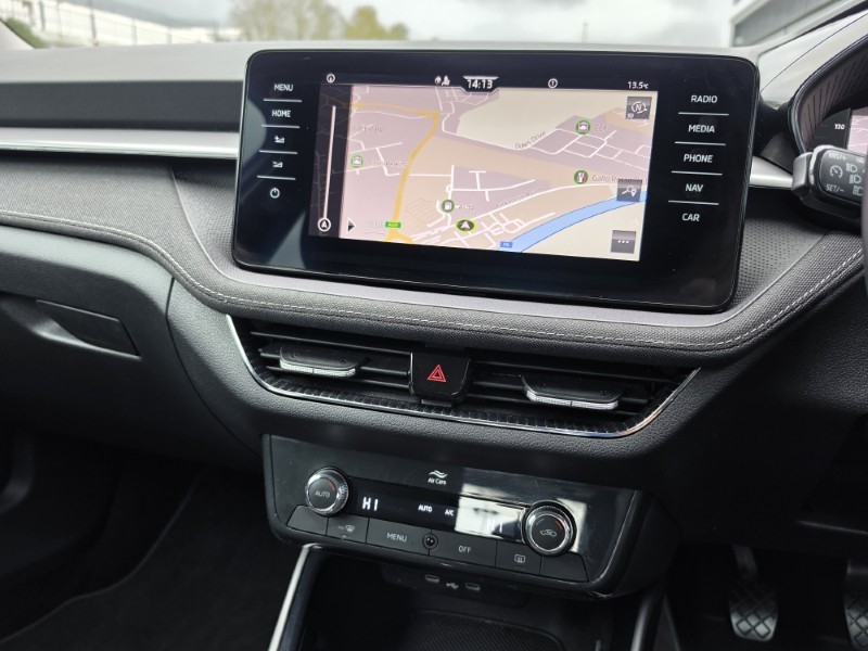 2022 (22) SKODA FABIA 1.0 TSI SE L 5dr 5296506