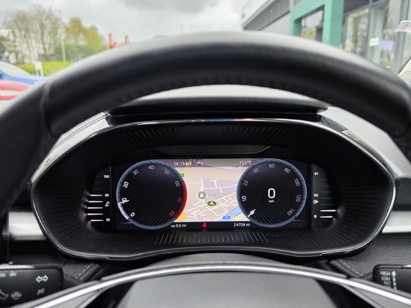 2022 (22) SKODA FABIA 1.0 TSI SE L 5dr 5296511