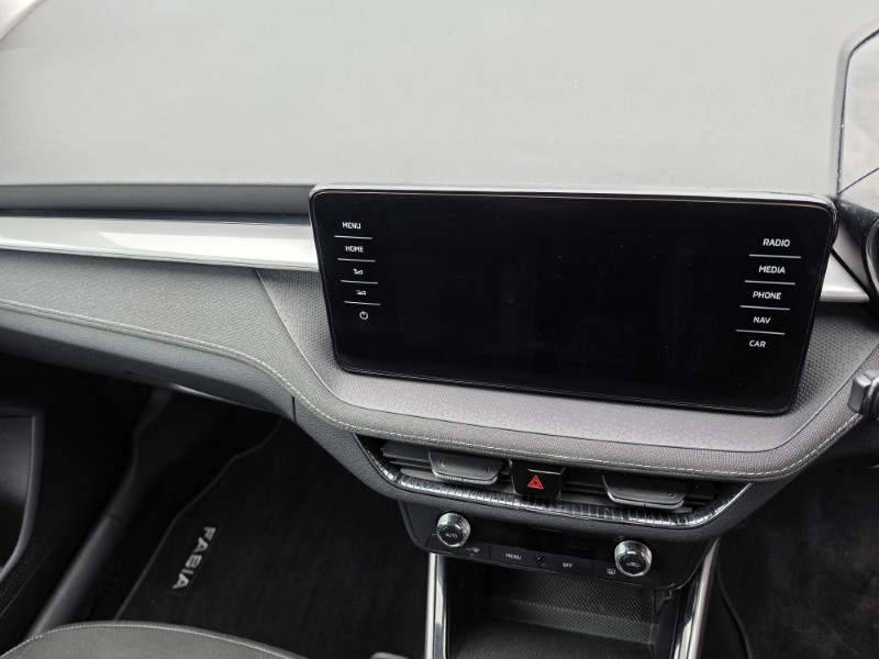 2022 (22) SKODA FABIA 1.0 TSI SE L 5dr 5296494