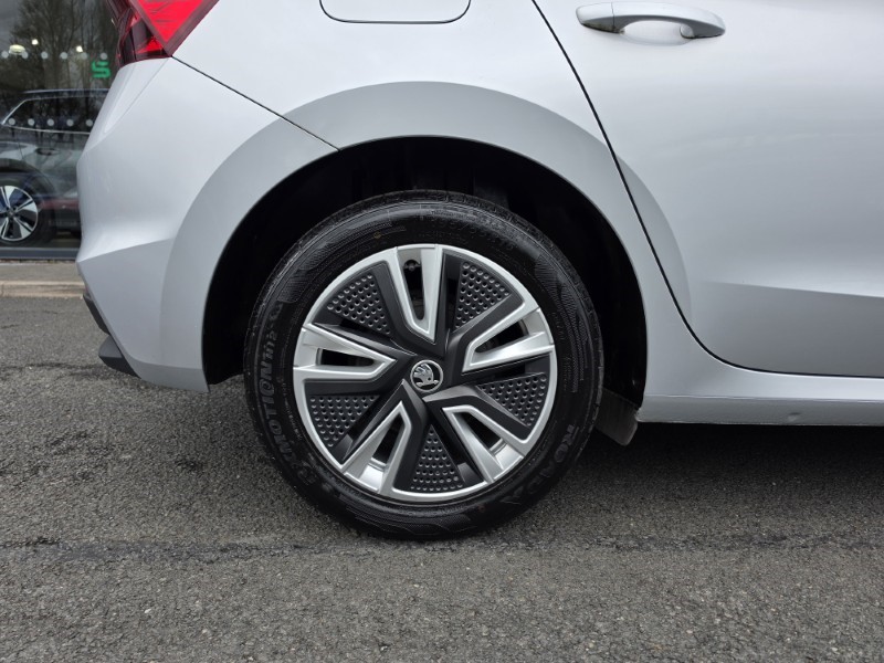 2022 (22) SKODA FABIA 1.0 TSI SE L 5dr 5296469