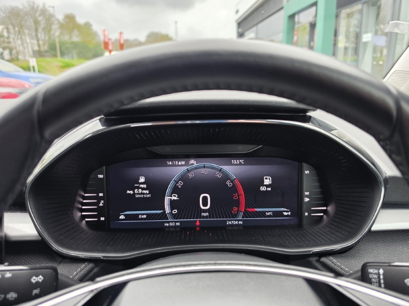 2022 (22) SKODA FABIA 1.0 TSI SE L 5dr 5296510