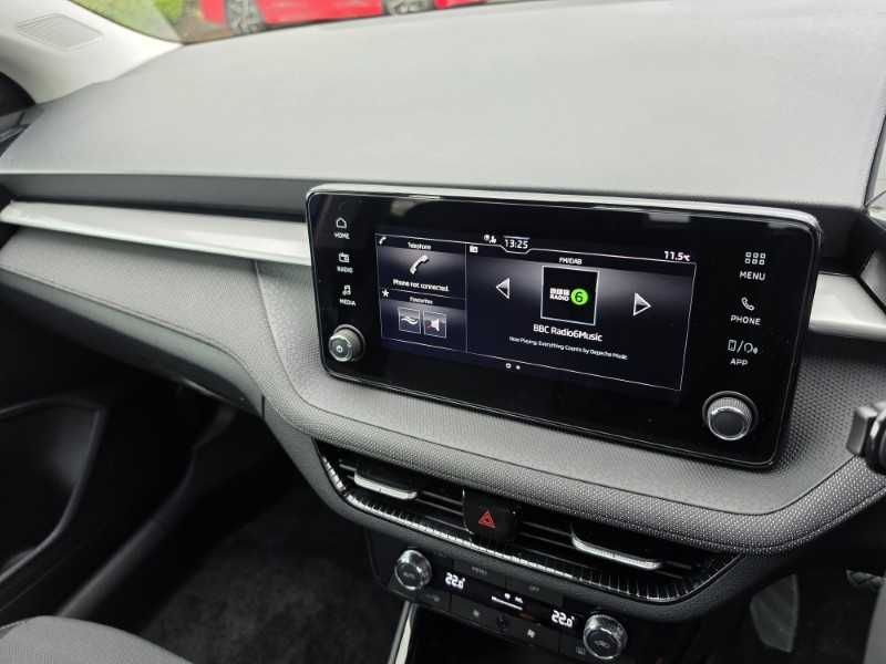 2026 (26) SKODA FABIA 1.0 TSI SE Edition 5dr 5300043