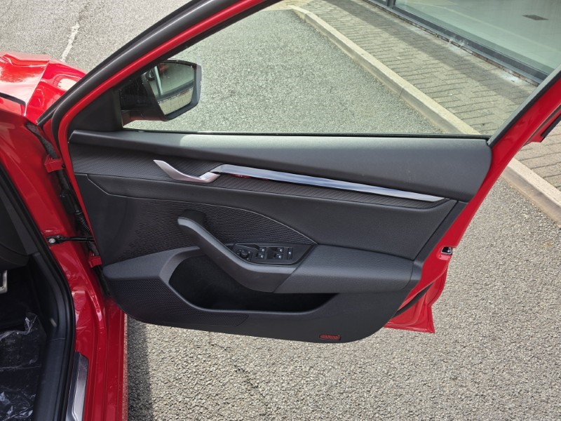 2026 (26) SKODA OCTAVIA 1.5 TSI 150 e-TEC Sportline 5dr DSG 5302541