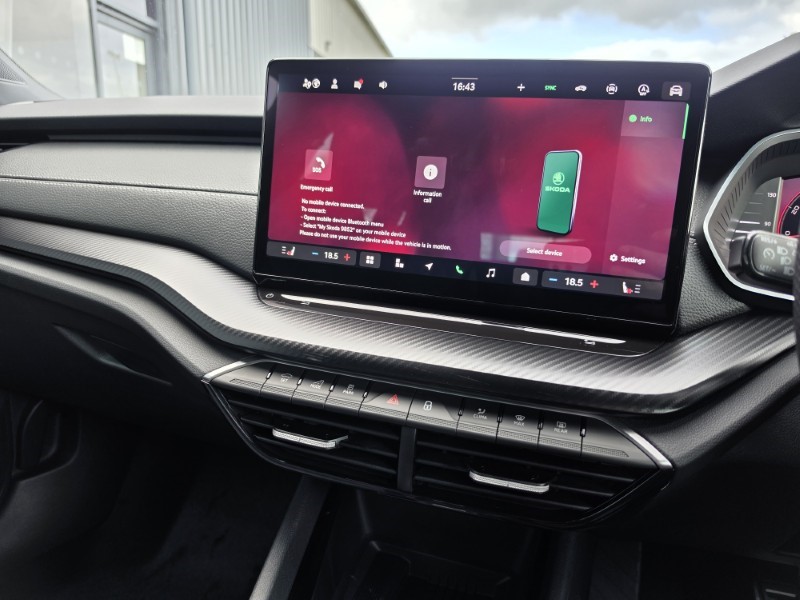 2026 (26) SKODA OCTAVIA 1.5 TSI 150 e-TEC Sportline 5dr DSG 5302560