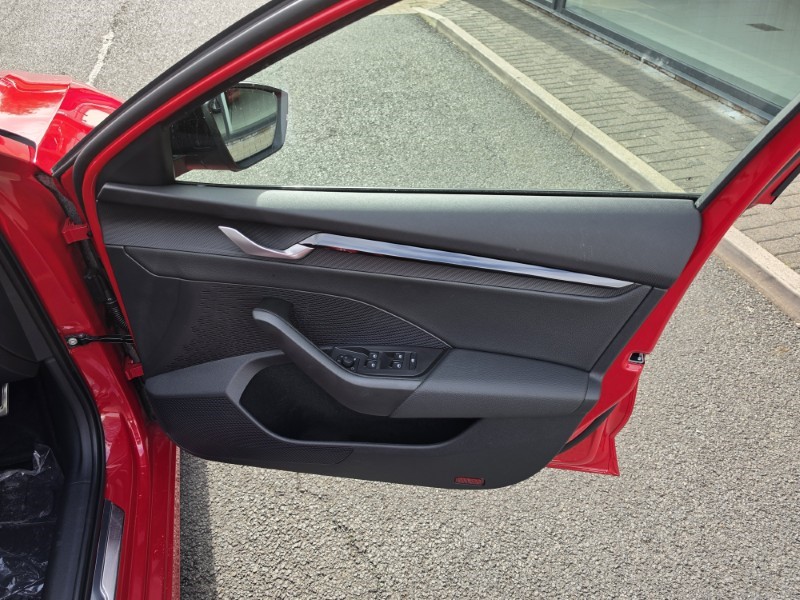 2026 (26) SKODA OCTAVIA 1.5 TSI 150 e-TEC Sportline 5dr DSG 5302540