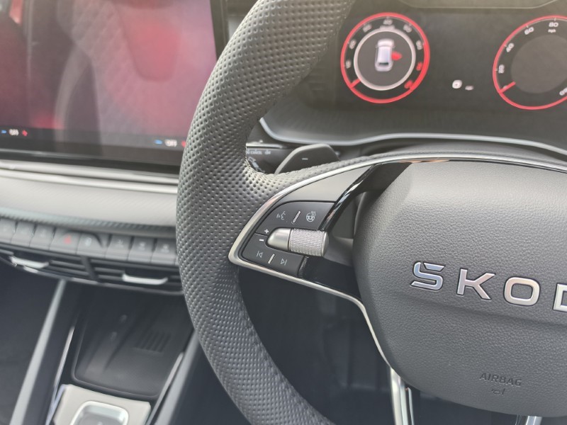 2026 (26) SKODA OCTAVIA 1.5 TSI 150 e-TEC Sportline 5dr DSG 5302543