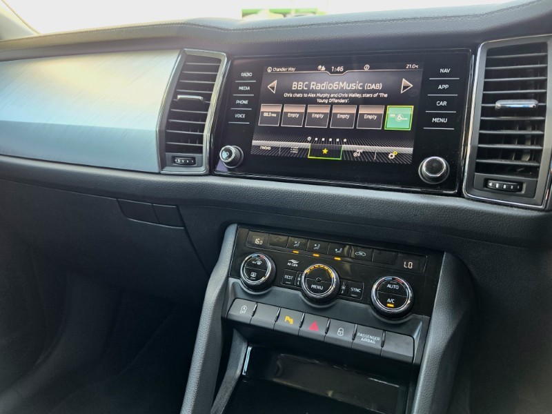 2022 (22) SKODA KODIAQ 1.5 TSI SE Drive 5dr 5329657