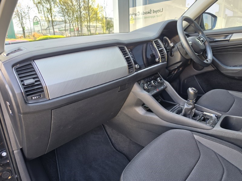 2022 (22) SKODA KODIAQ 1.5 TSI SE Drive 5dr 5329636