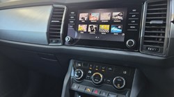 2022 (22) SKODA KODIAQ 1.5 TSI SE Drive 5dr 5329663