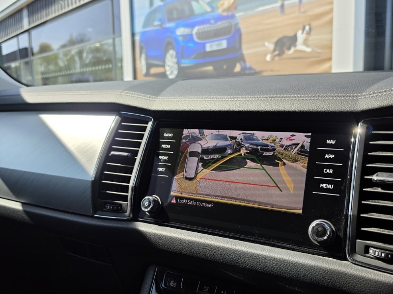 2022 (22) SKODA KODIAQ 1.5 TSI SE Drive 5dr 5329617