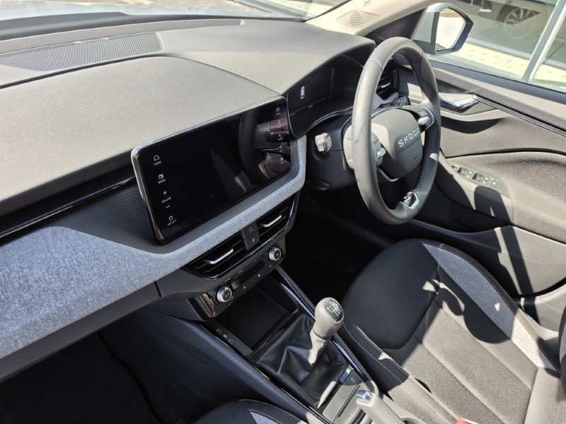 2025 (25) SKODA KAMIQ 1.0 TSI SE Edition 5dr 5323843