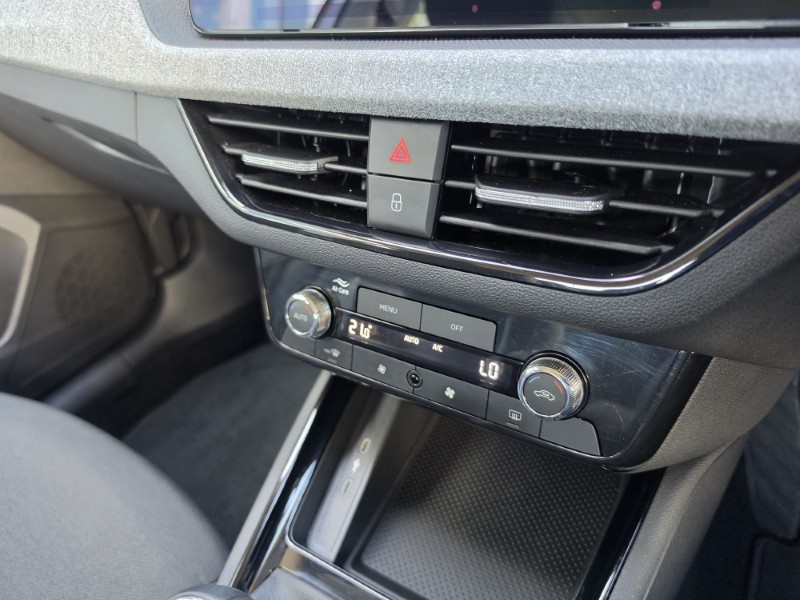 2025 (25) SKODA KAMIQ 1.0 TSI SE Edition 5dr 5323859