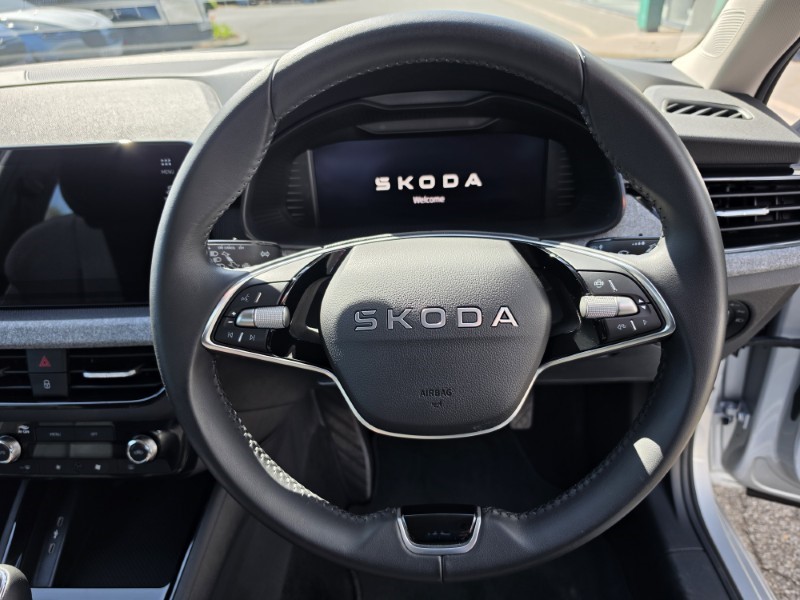 2025 (25) SKODA KAMIQ 1.0 TSI SE Edition 5dr 5323848