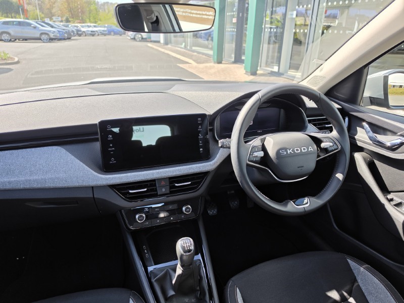 2025 (25) SKODA KAMIQ 1.0 TSI SE Edition 5dr 5323838