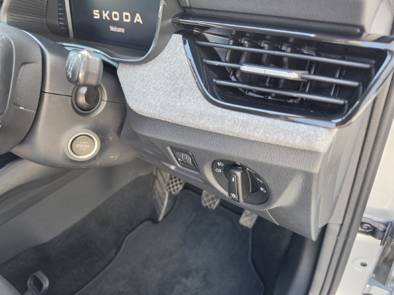 2025 (25) SKODA KAMIQ 1.0 TSI SE Edition 5dr 5323850