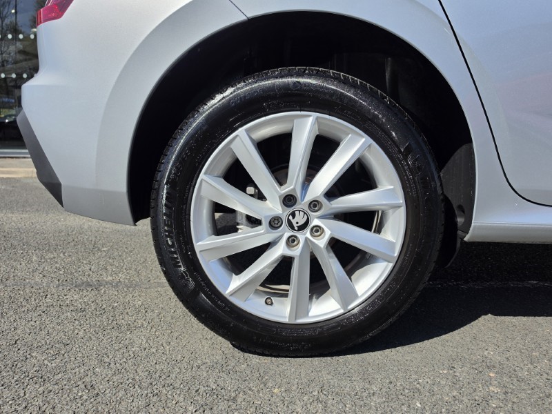 2025 (25) SKODA KAMIQ 1.0 TSI SE Edition 5dr 5323814