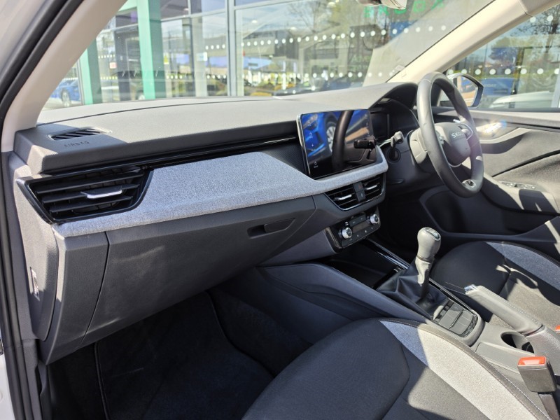 2025 (25) SKODA KAMIQ 1.0 TSI SE Edition 5dr 5323841