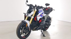 BMW Motorrad R1300 R SE (25MY) 5659643